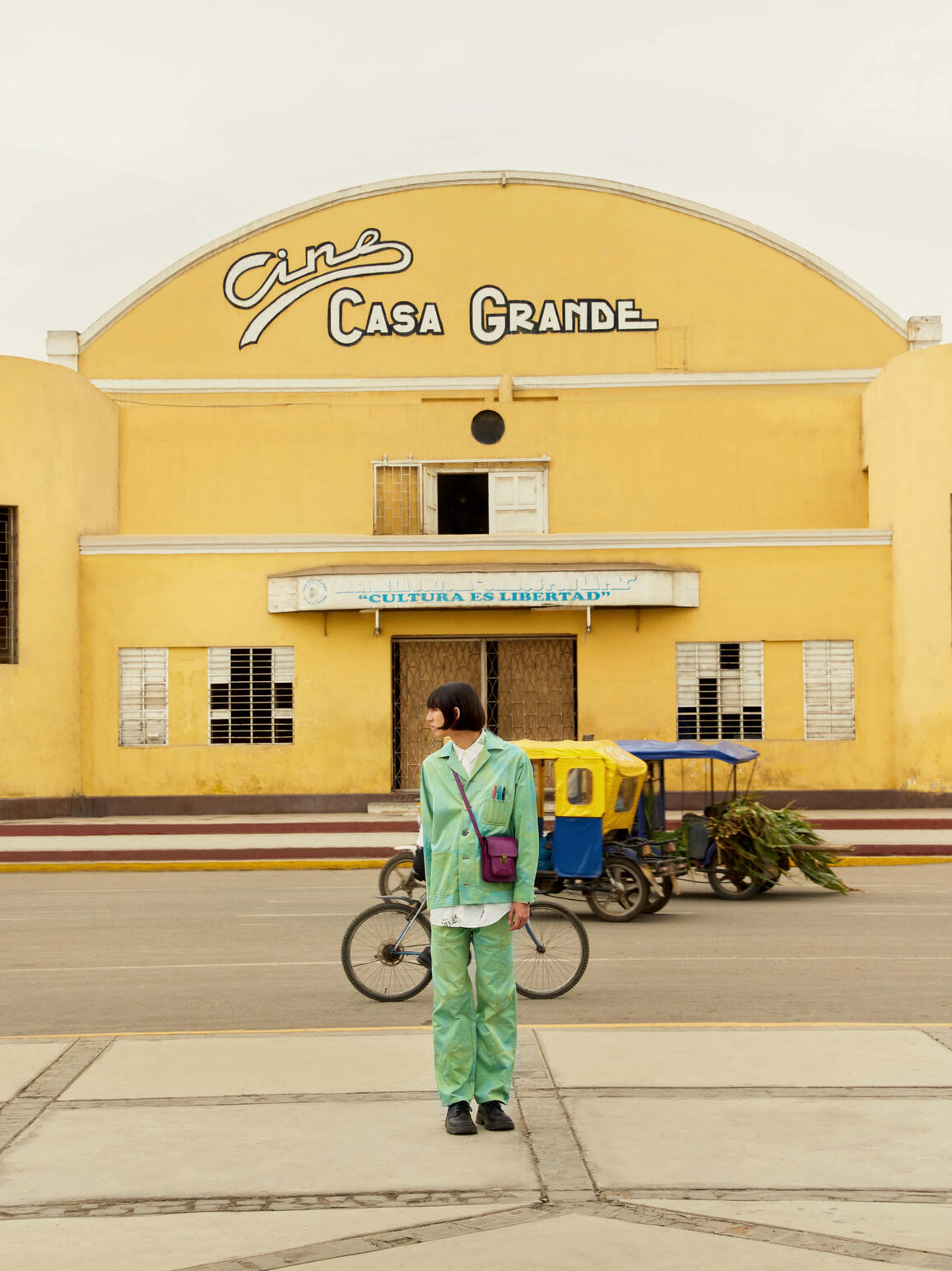 Art Director: Lía Lázaro / Photo : Nicole Bergman