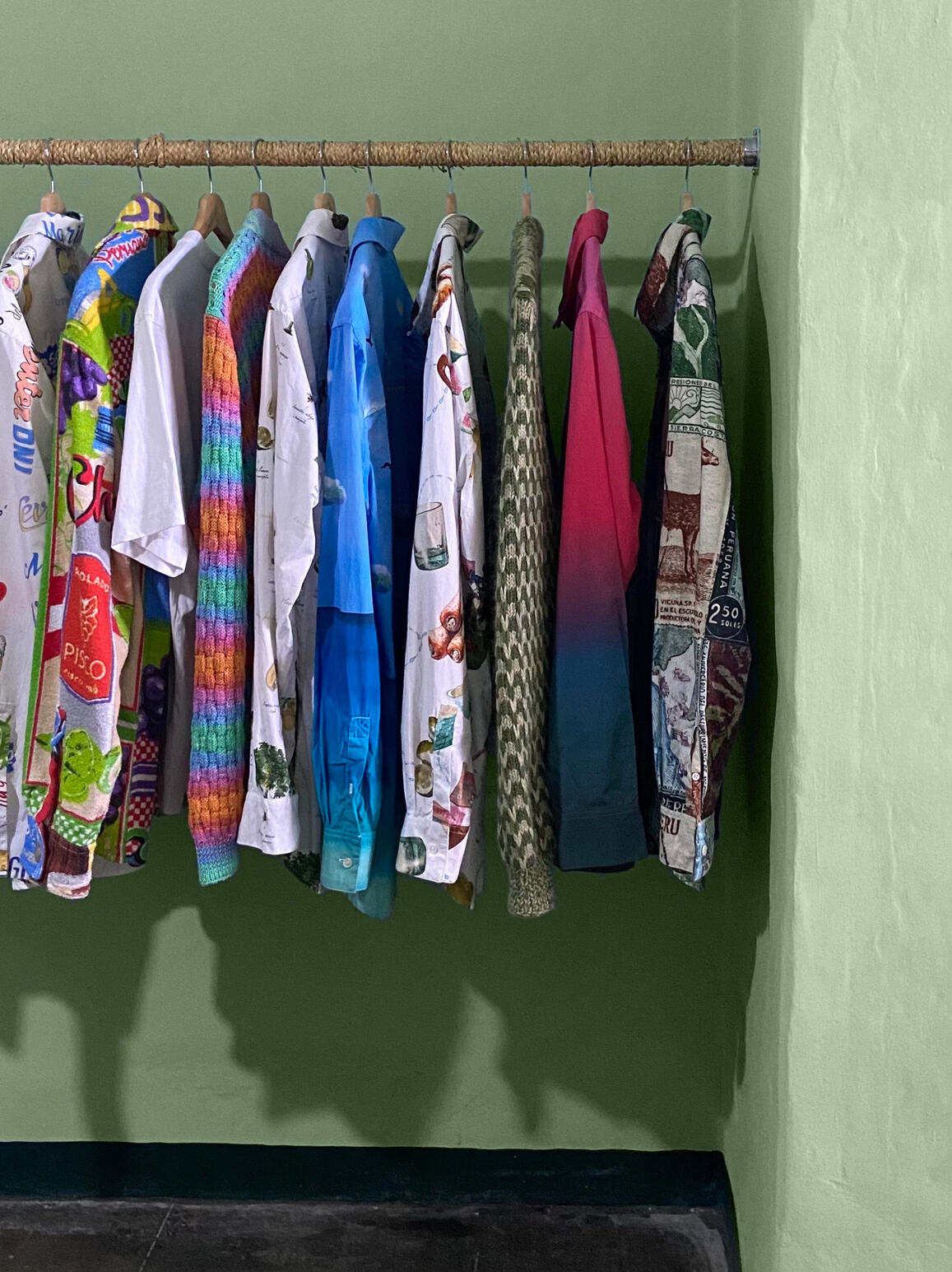 &quot;Las camisas&quot; - D.N.I