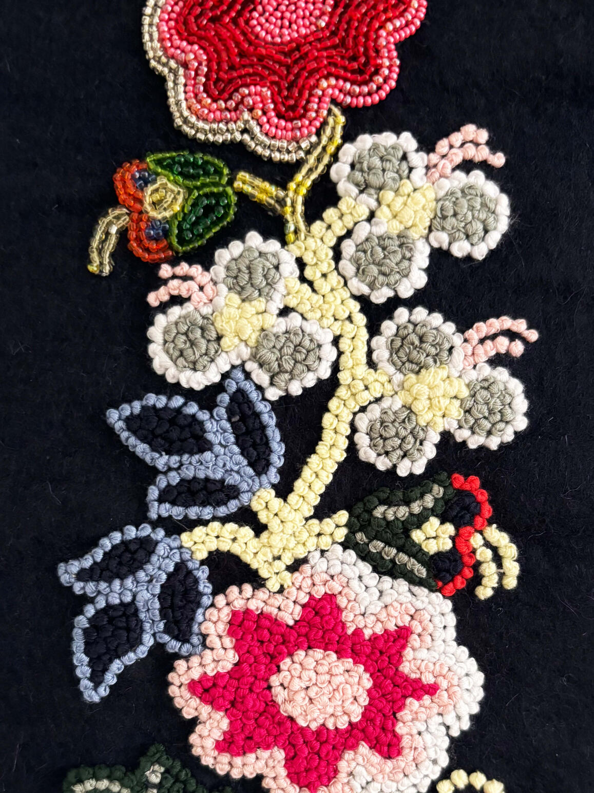 Broderie faite main - Initiatives